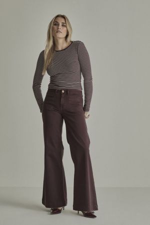  434 burgundy