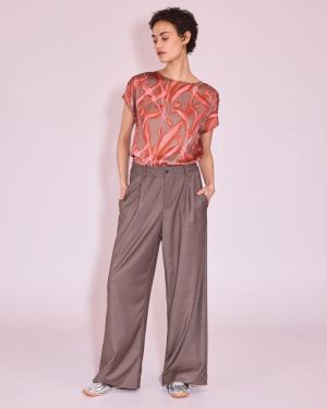  306 red leaves