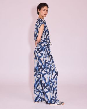 506 blue leaves