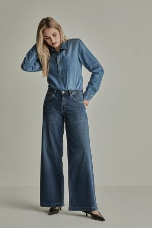  D119 faded blue